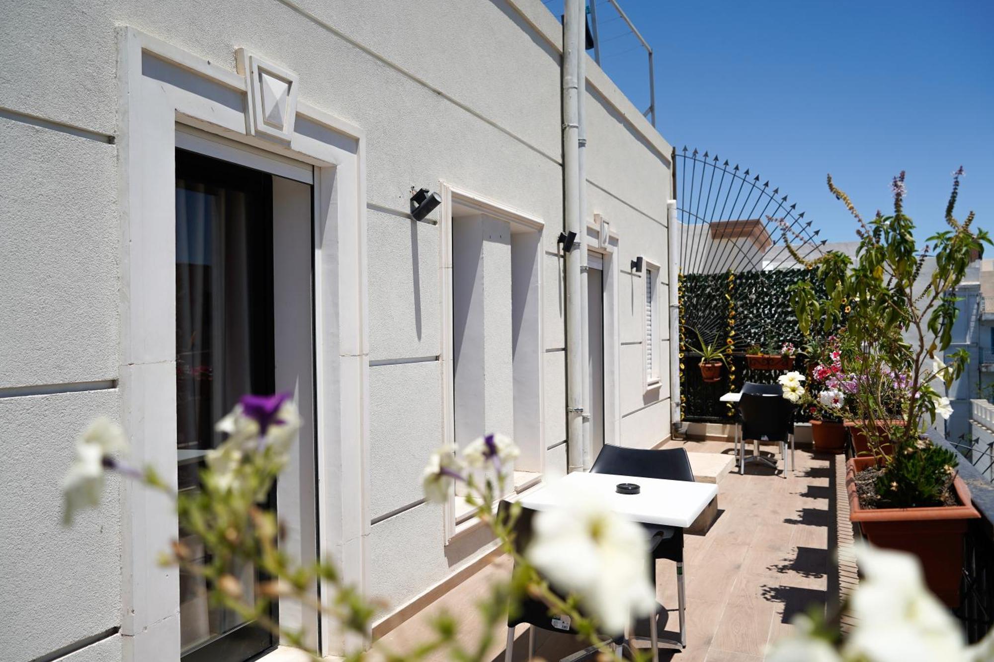 Hotel Suisse Tunis Exterior photo