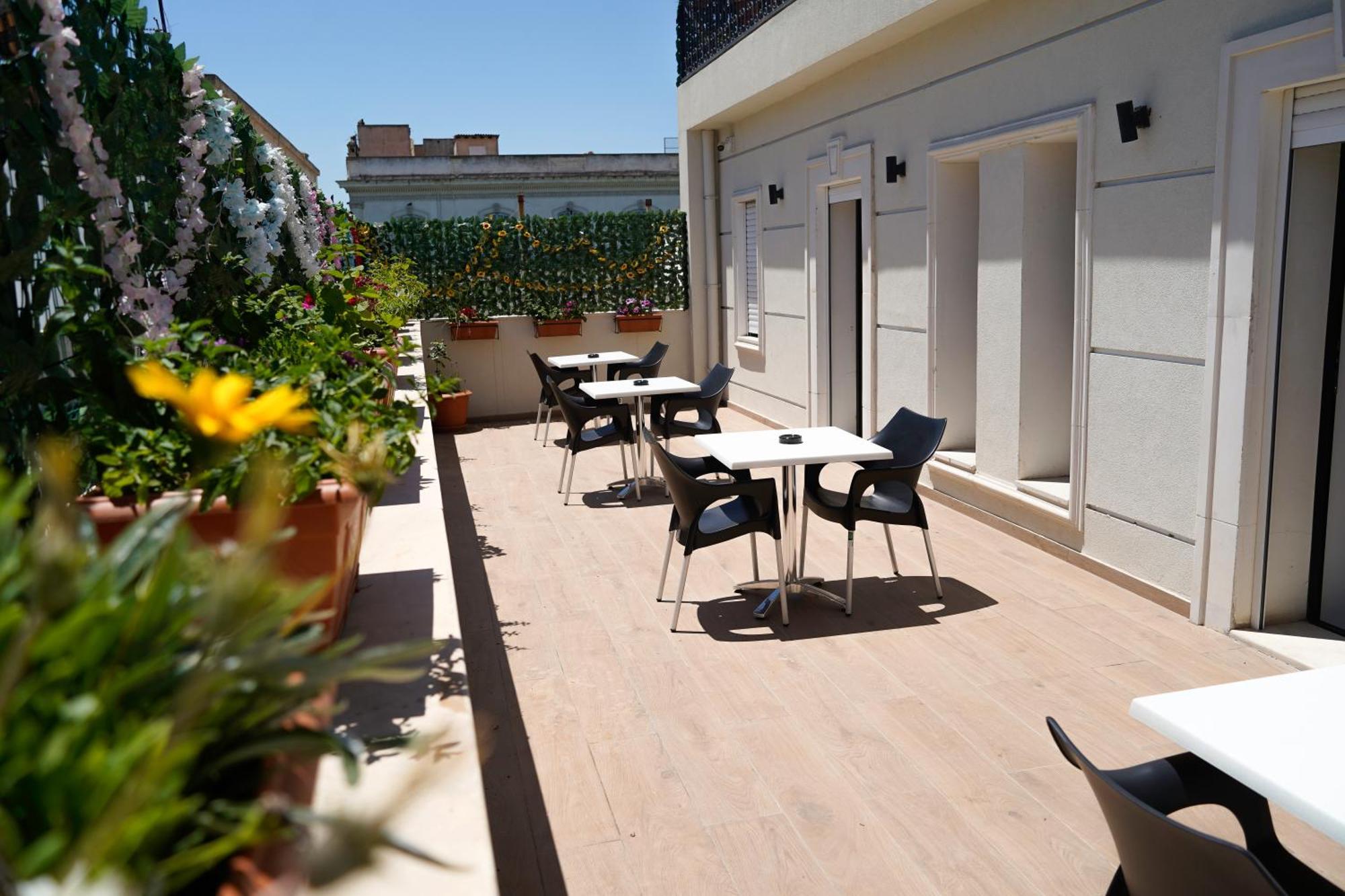 Hotel Suisse Tunis Exterior photo